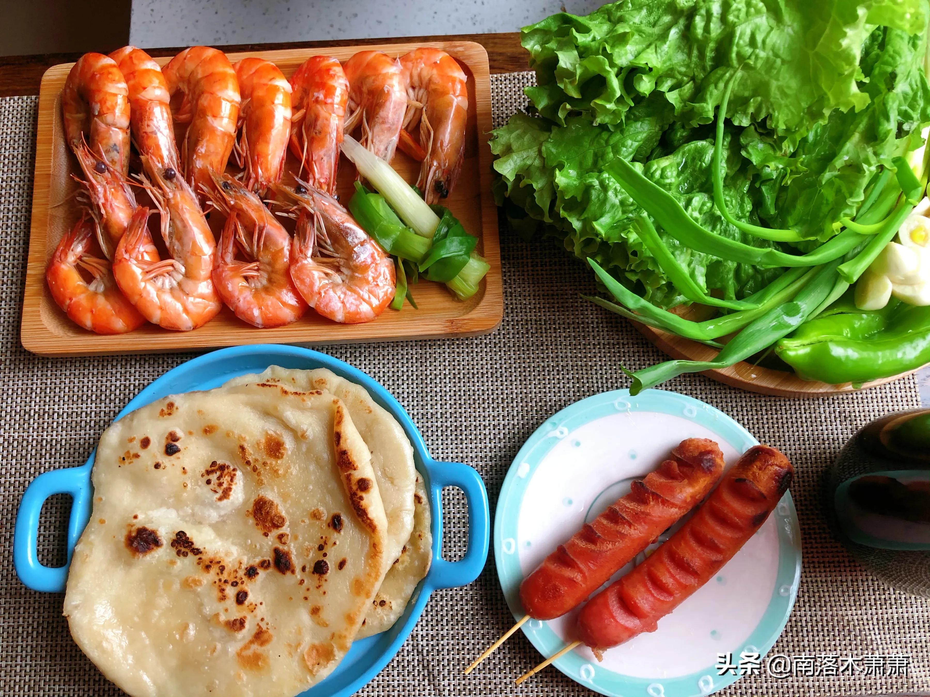 水煮大虾是冷水下锅还是开水下锅,水煮大虾是热水下锅还是凉水下锅