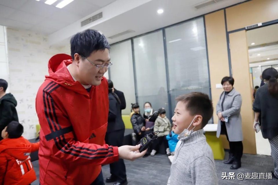 叮,灵魂画手已经上线!这里有一群“萌牛”喊你来看展