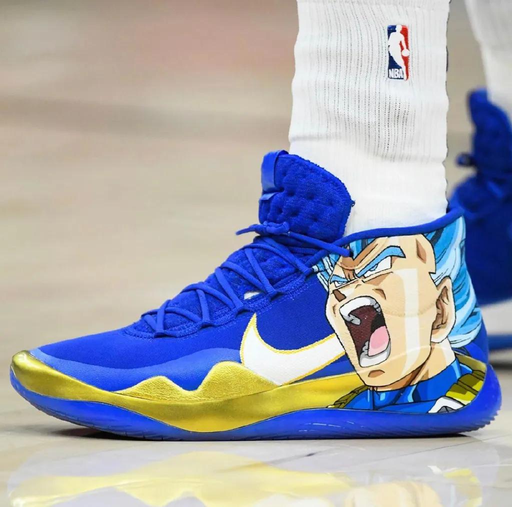 nba球员上脚郭艾伦球鞋,nba上脚球鞋米切尔科比