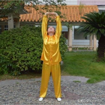 养生八段锦正确做法,养生必备八段锦