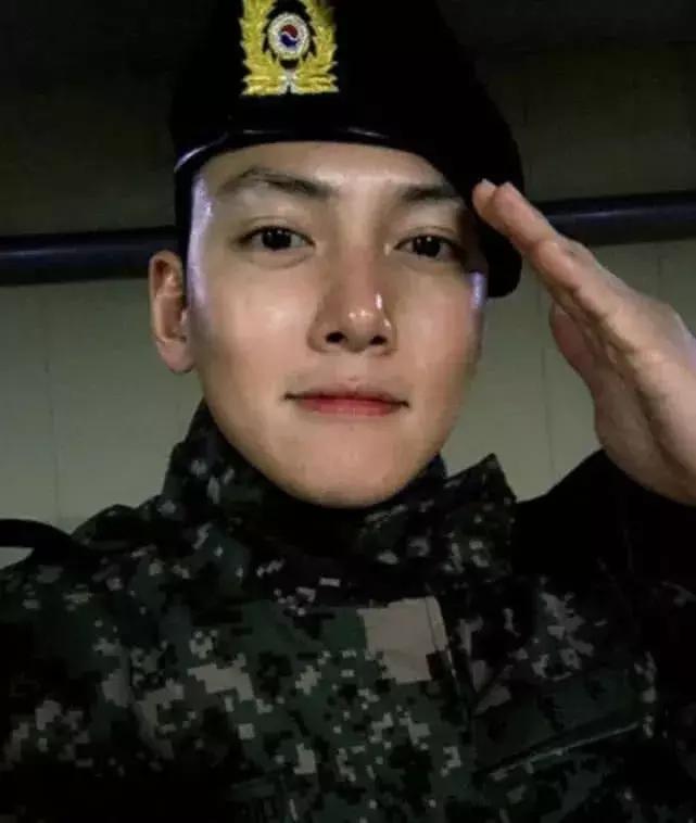 曾与中国女星恋爱？韩剧男神阔别2年归来，竟成危险“冷冻人”…