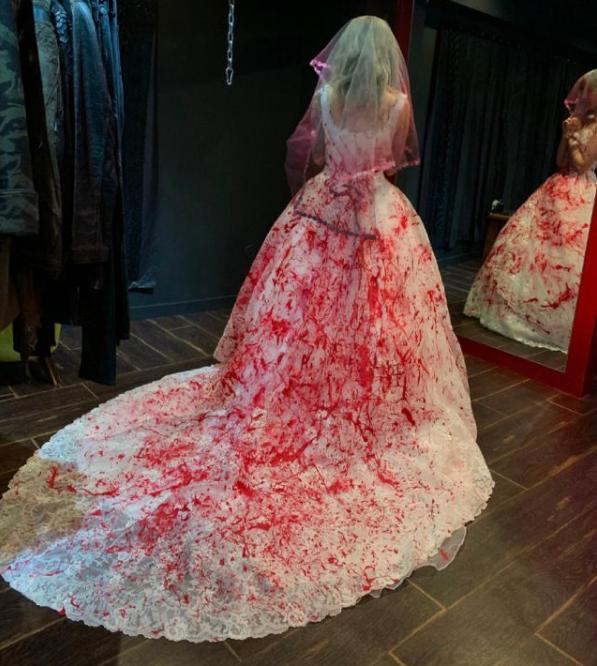 黑尾酱喜欢的婚纱,黑尾酱黑色婚纱