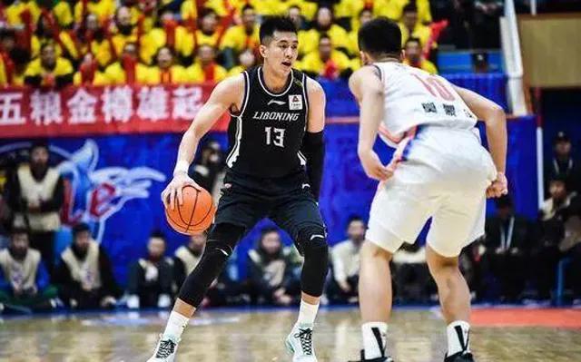 数据流丨喜欢斯玛特的“大侠”莫蒙尘，还需提升啥才能立足联盟？