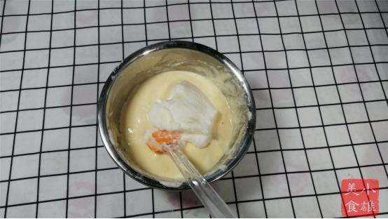 矿泉水瓶打蛋器能打发奶油么,怎么用塑料瓶做打蛋器打的更快