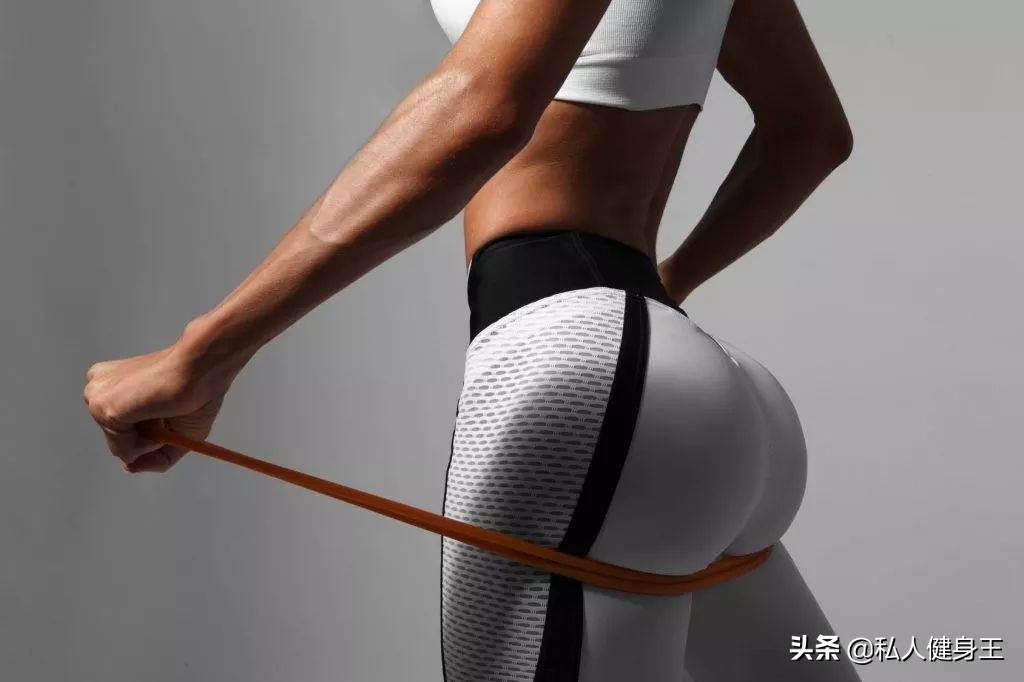 臀部无力原来是这个因素？健身大师教你改善臀部无力的问题