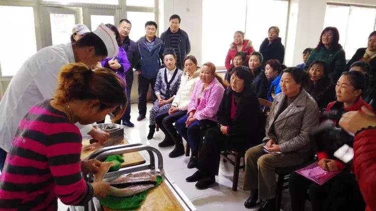 身为中国人你幸福吗,身为一个家庭主妇为了什么