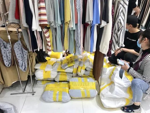 广州十三行尾货批发市场在哪里,广州十三行服装批发市场