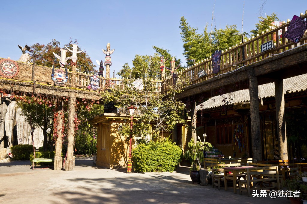 楚雄的彝族风情,楚雄彝族村寨彝族文化元素