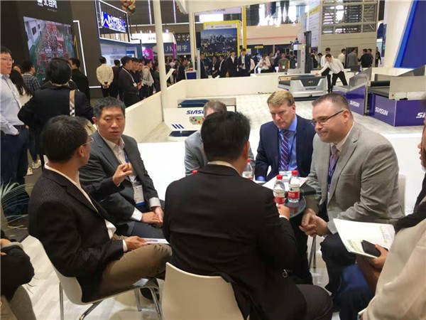 新松机器人agv,新松机器人国内排名第几