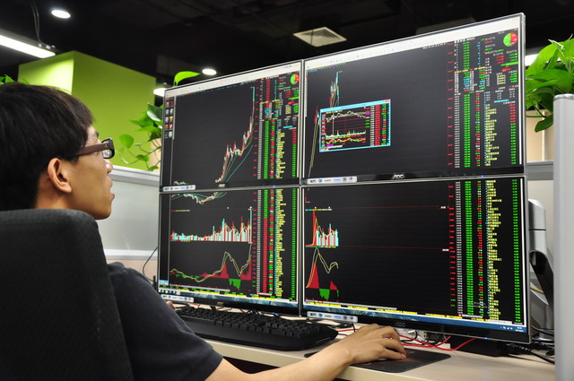 经济学家对炒股的看法,经济学家不建议上班族炒股