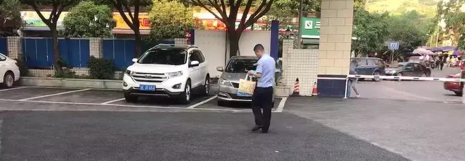 泸州9岁女孩得了妇科病……背后的故事，令人心碎。网友：还好有你在……