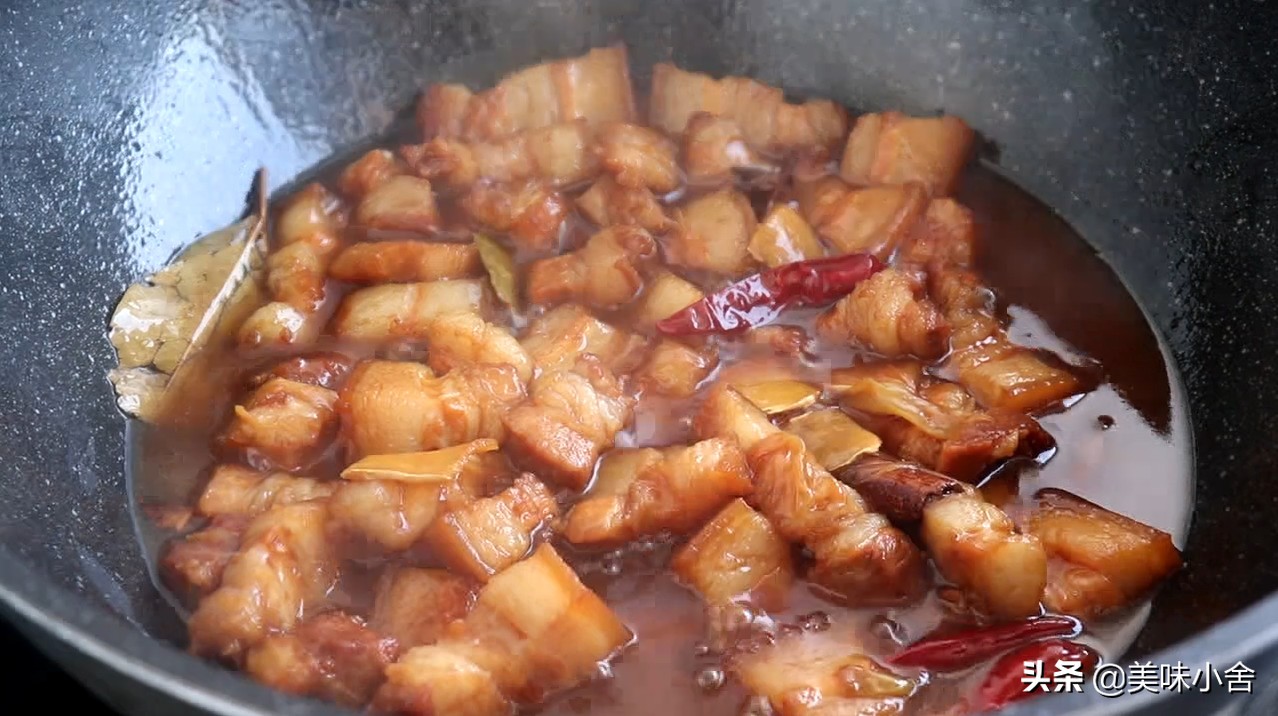 红烧肉这样做软糯入味肥而不腻,过年红烧肉的做法吃起来不油腻