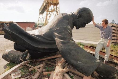 戈尔巴乔夫新思维,戈尔巴乔夫改革的新思维是什么