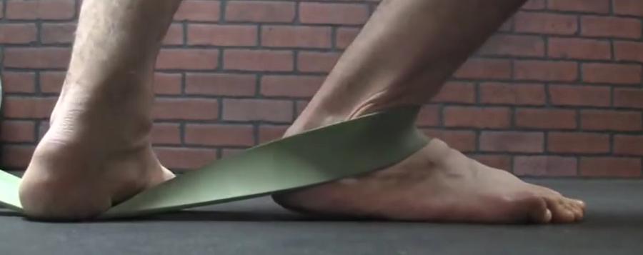 关于深蹲的常见迷思和误解,深蹲注意事项和细节