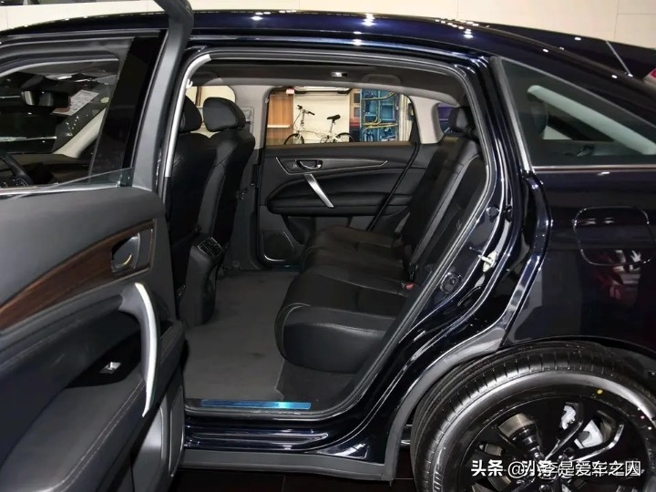 本田豪华大七座,本田豪华suv冠道外观