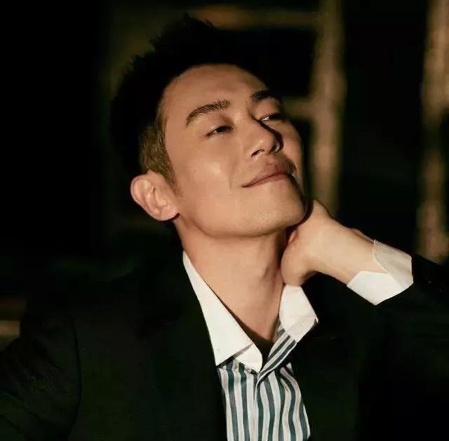 显脸小短发渔夫帽,适合短发的渔夫帽