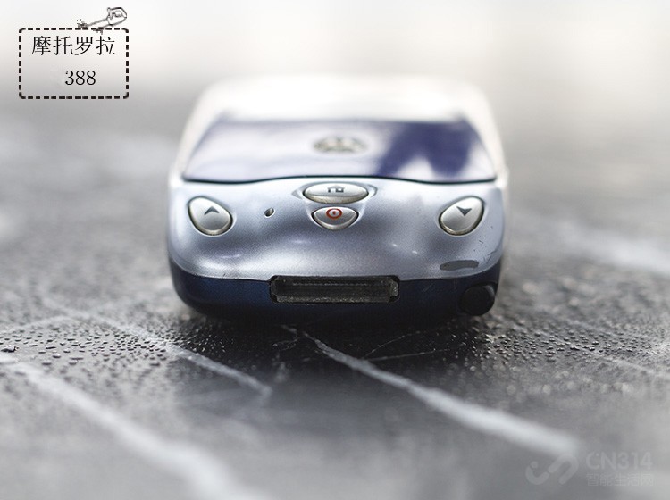 摩托罗拉razr1代2代区别,摩托罗拉razr5g