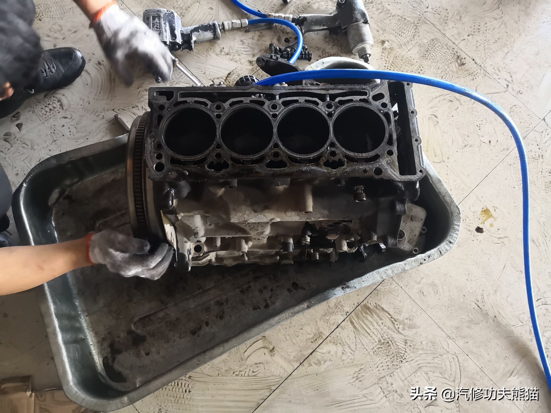 大众夏朗2.0t三代烧机油解决方法,大众夏朗1.8t烧机油