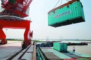 港口常用机器设备有什么,港口机械设备操作