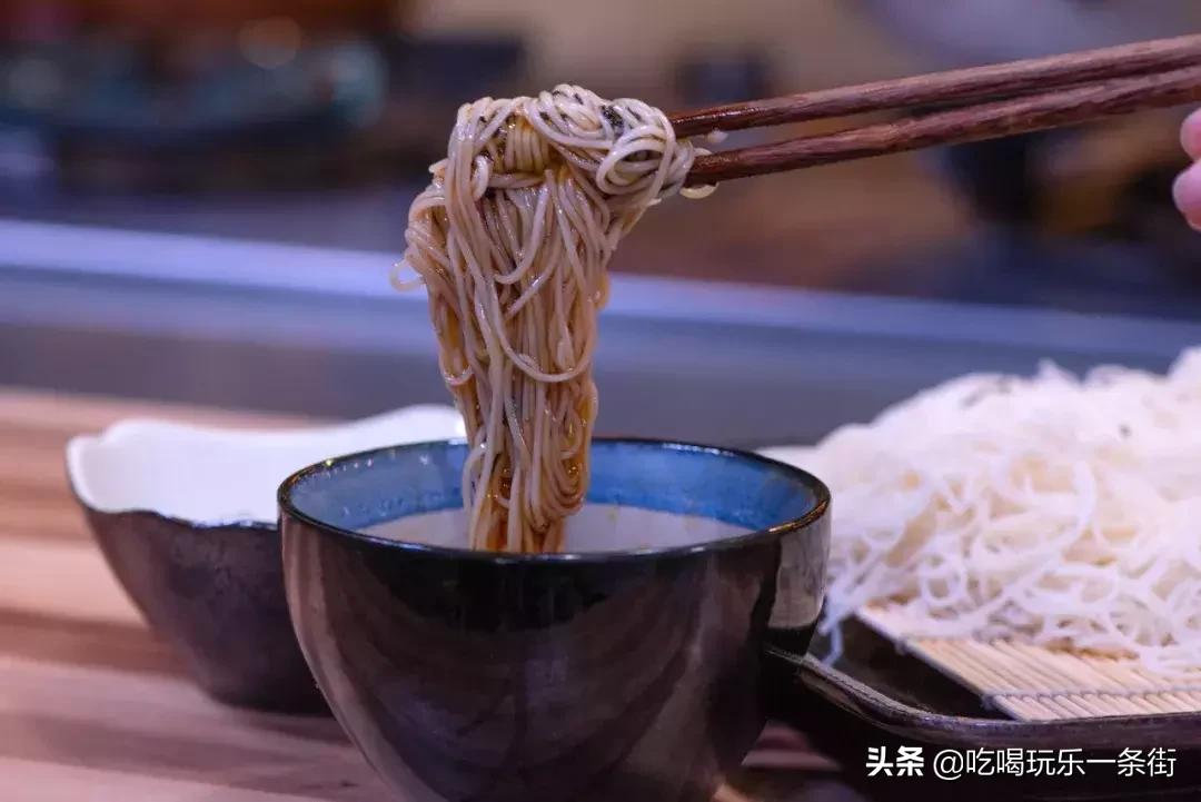 q弹爽滑真的很香很好吃,妈妈手工面