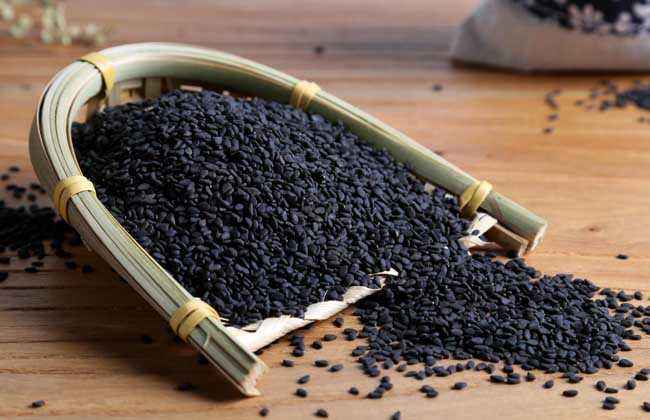 九蒸九晒黑芝麻丸脱壳方法,九蒸九晒黑芝麻丸啥口感