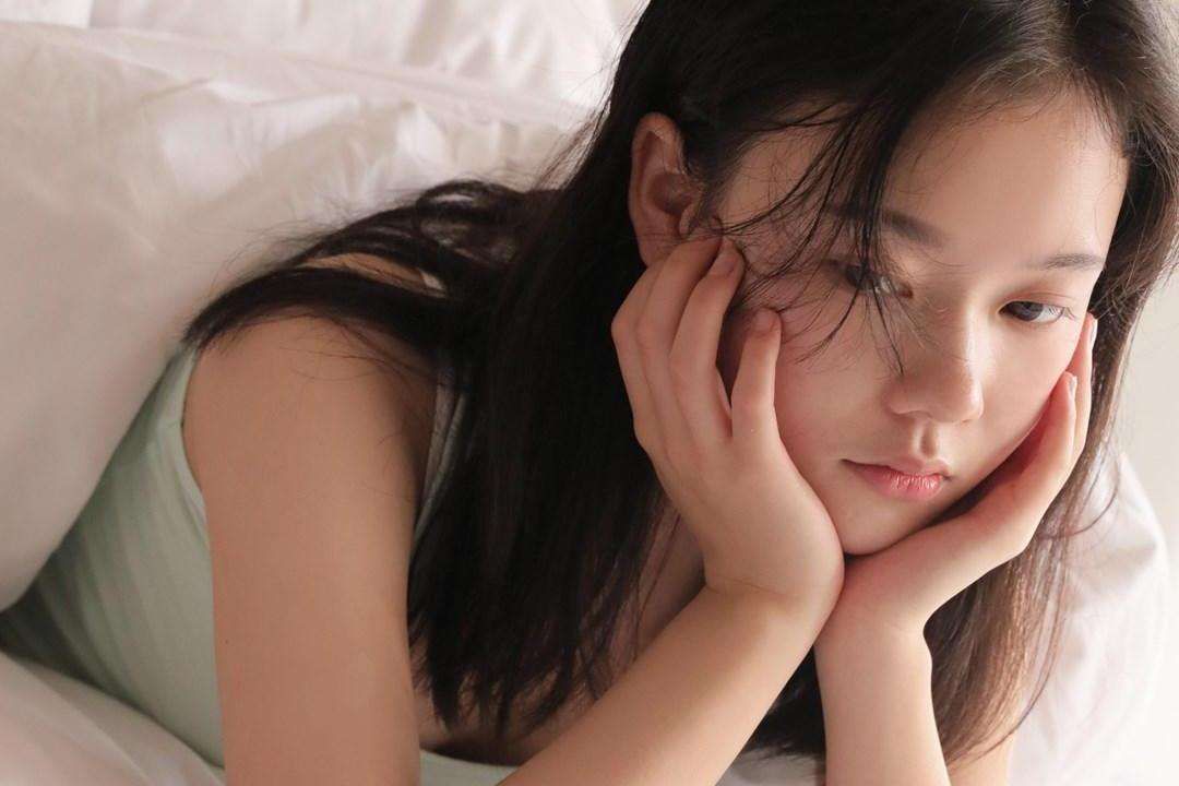 化妆品祛斑和激光祛斑哪个效果好,祛斑可以去医院但不要激光祛斑