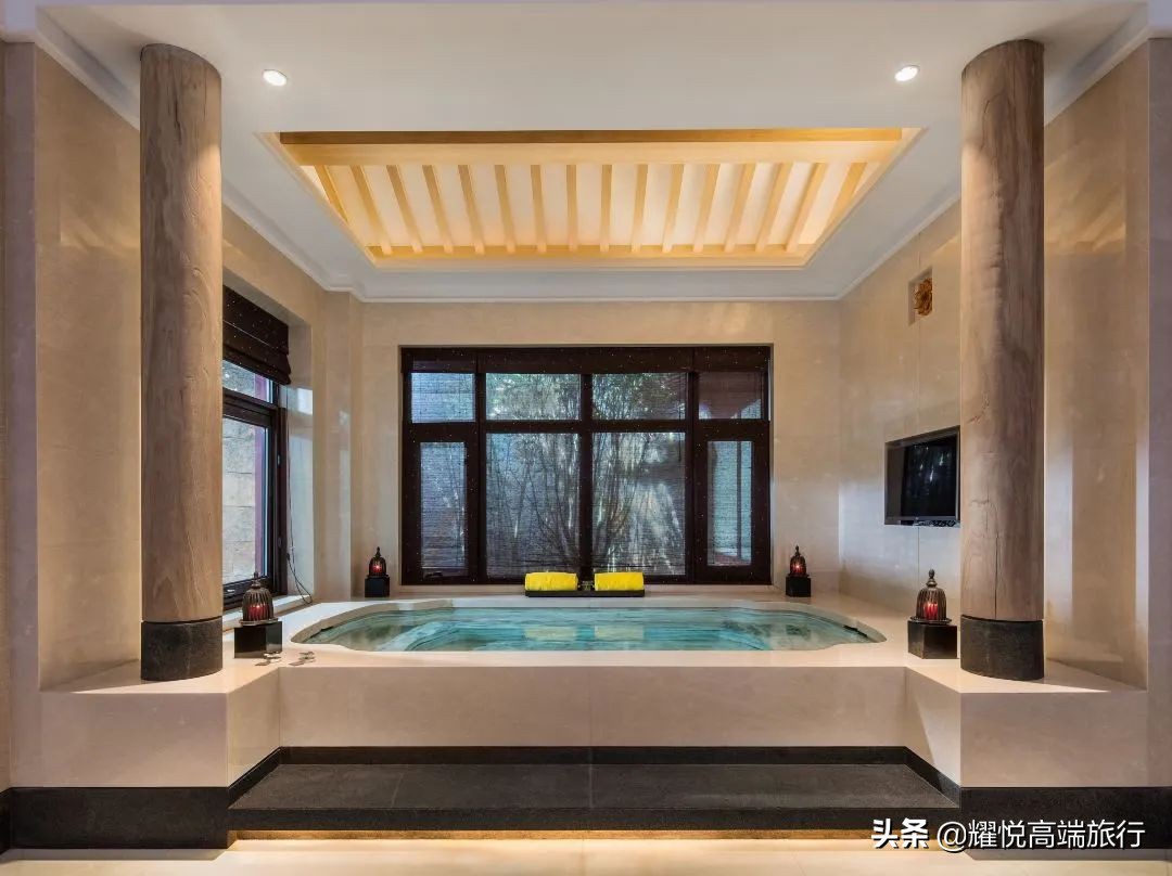 深秋温泉哪里最好,深秋泡温泉好处