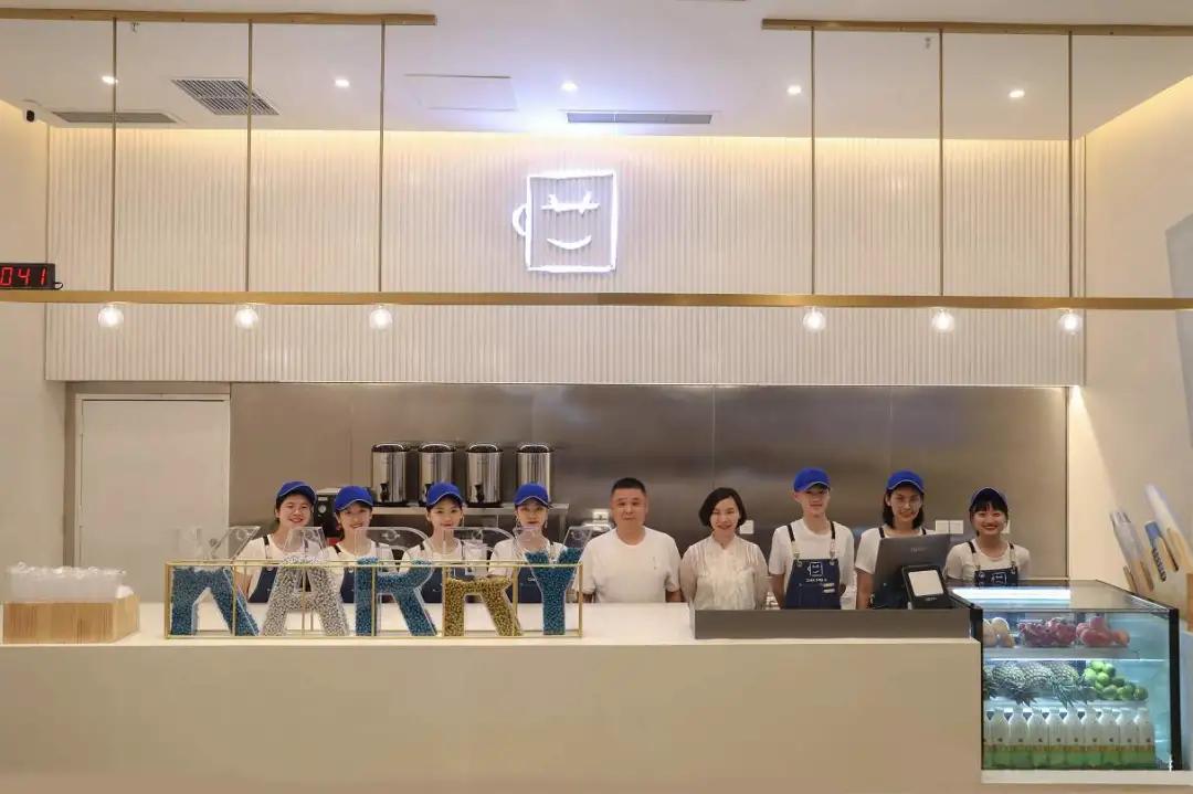 开奶茶店的不止王俊凯！为什么明星都钟爱开一家奶茶店？