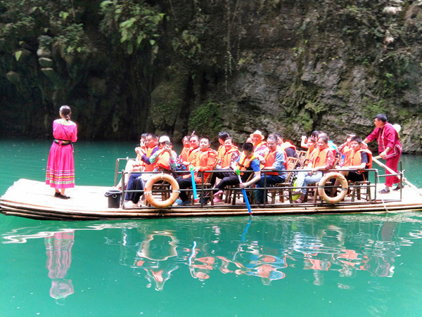彭水阿依河旅游路线,重庆彭水阿依河漂流双人行攻略