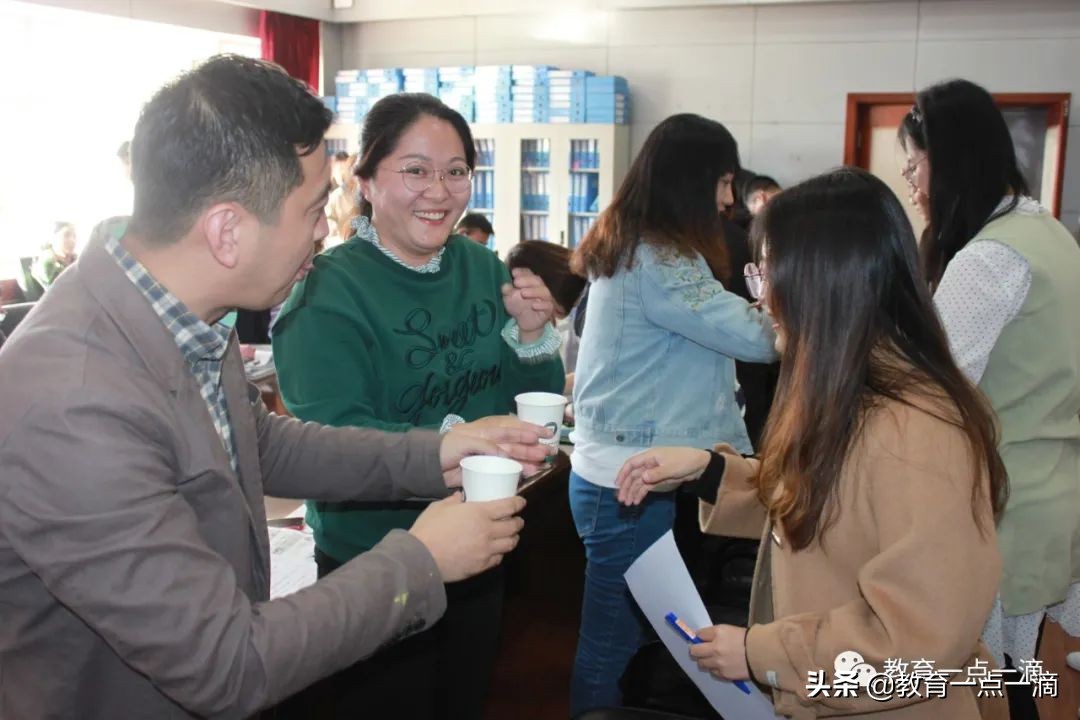 以问题为导向的班主任沙龙,新学期班主任沙龙主题同心同行