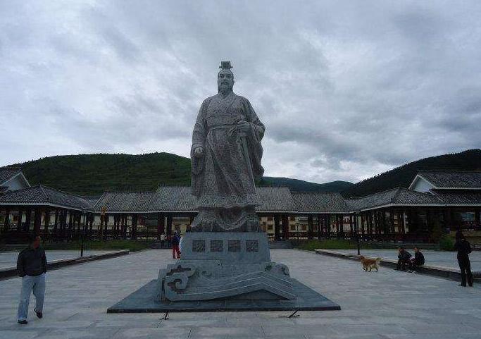 四川的保护神都江堰,为何屹立两千年不倒?不只是因为工程良心