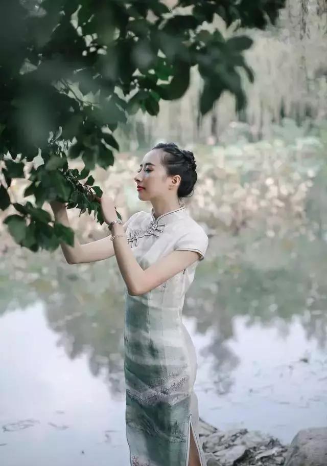 男人用五种称呼说明爱上你啦,两性相处敢叫这2个称呼才是爱你