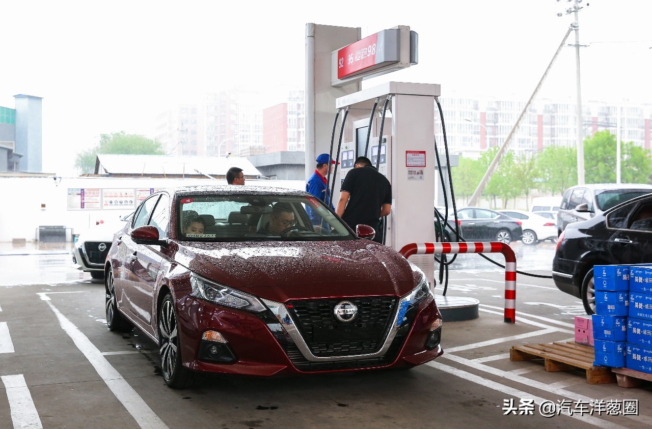 21款天籁2.0l和2.0t哪个省油,新款天籁2.0t百公里