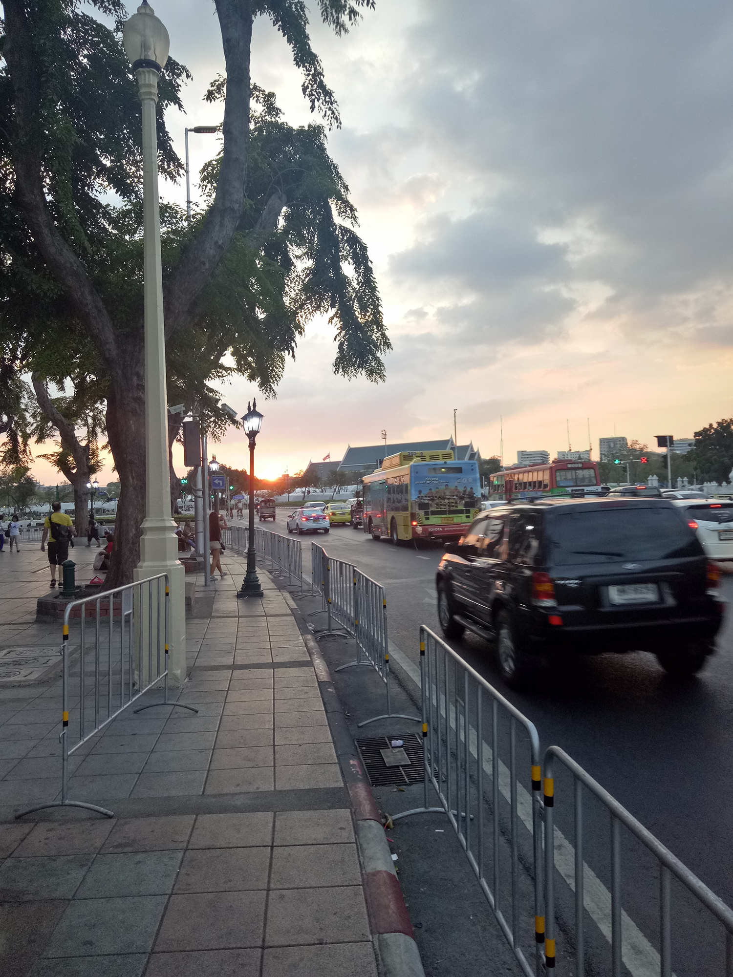 泰国留学好不好毕业,泰国留学合法吗