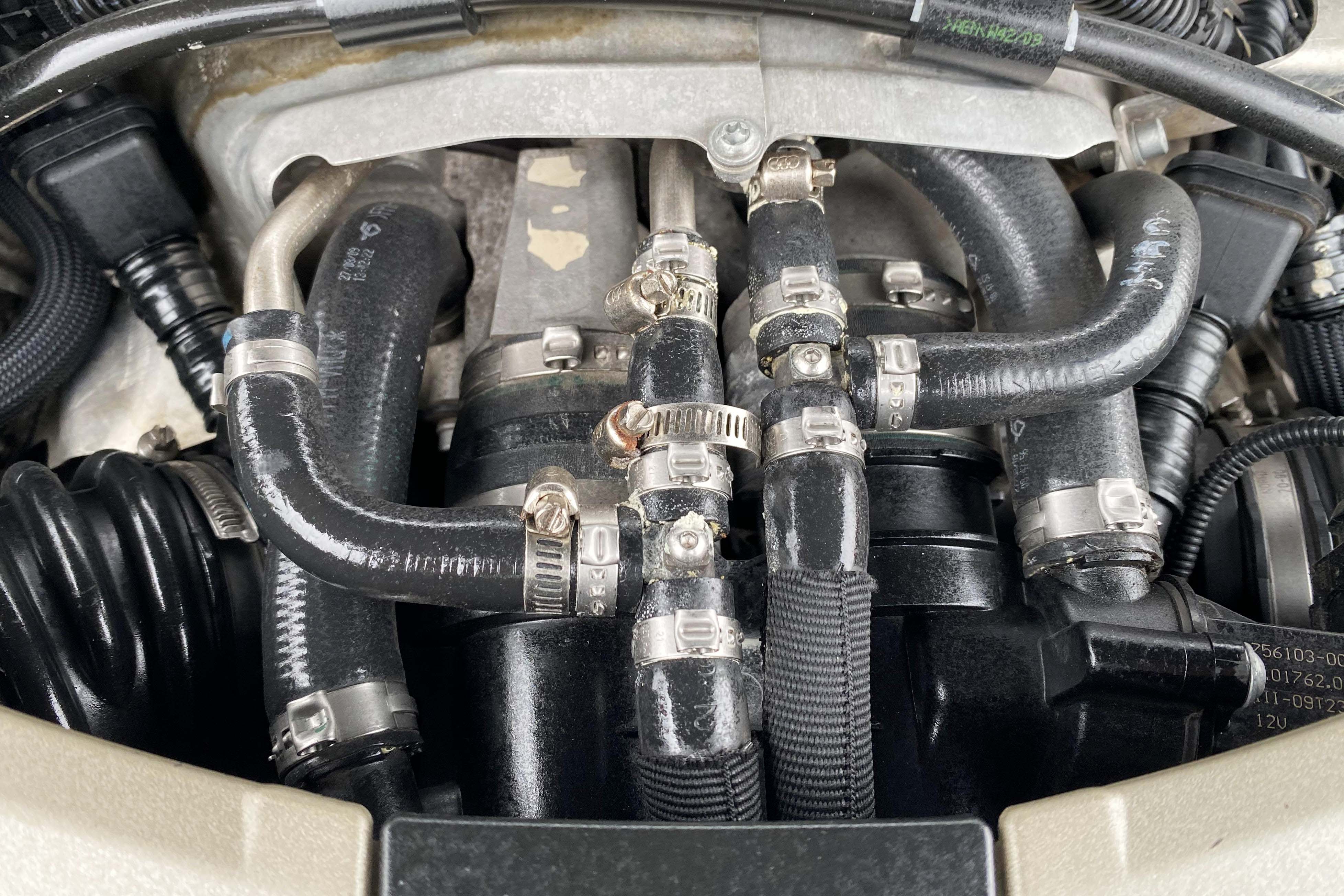 宝马x6个人出售,一手车源个人出售宝马x6