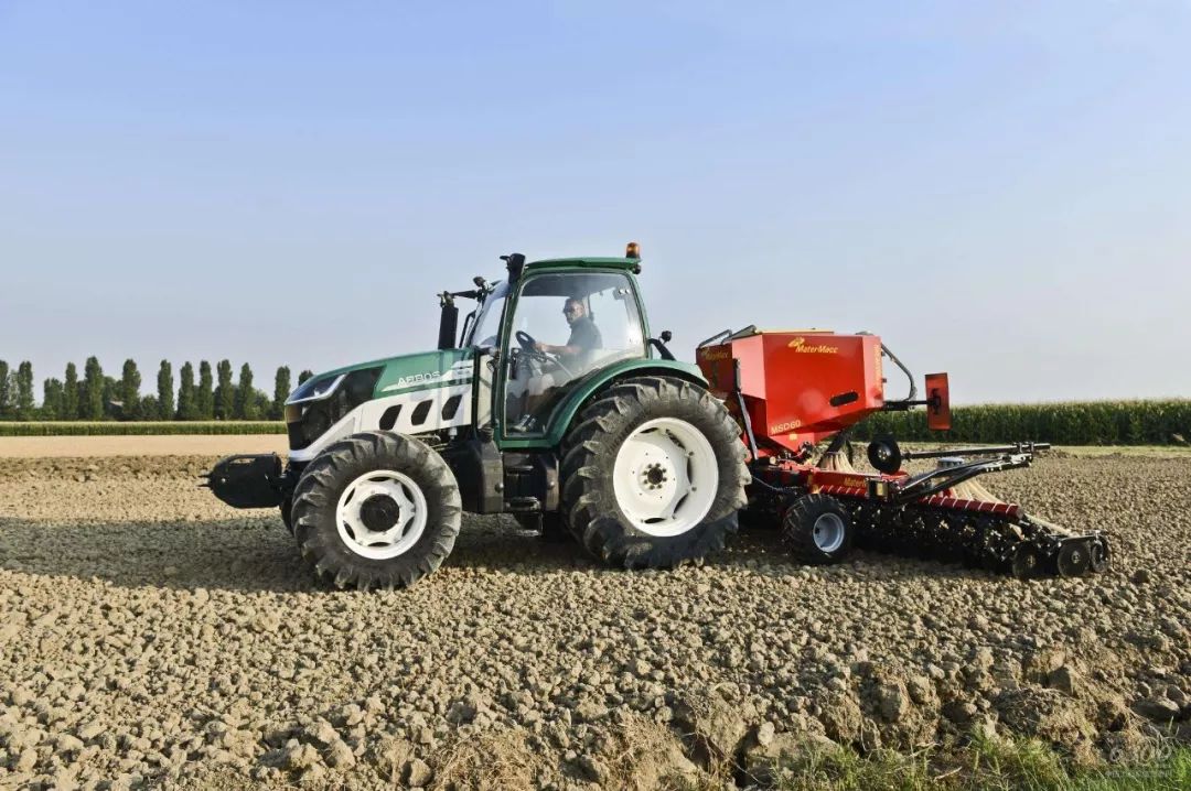 中联重科挖掘机崛起,中国农机公司中联重科