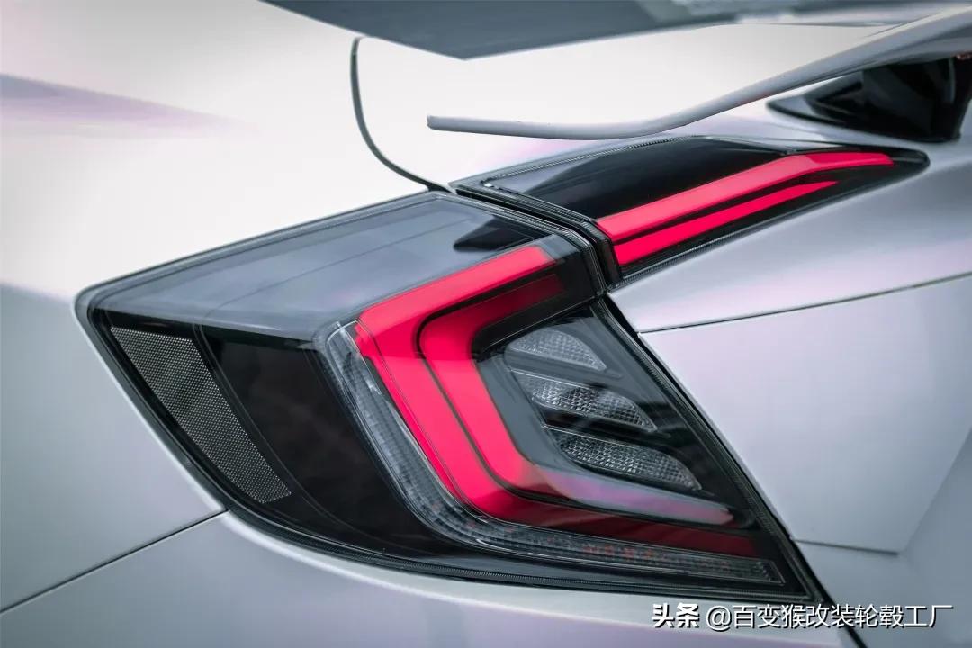 思域最新颜色改色,思域亮黑改色