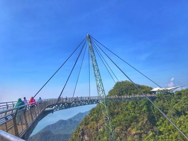 马来西亚之旅非常愉快,大玲子带爸妈去旅行马来西亚