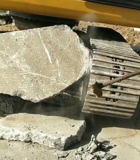 搬起石头砸自己的脚歇后语下一句,搬起石头砸自己脚的问题怎么解决