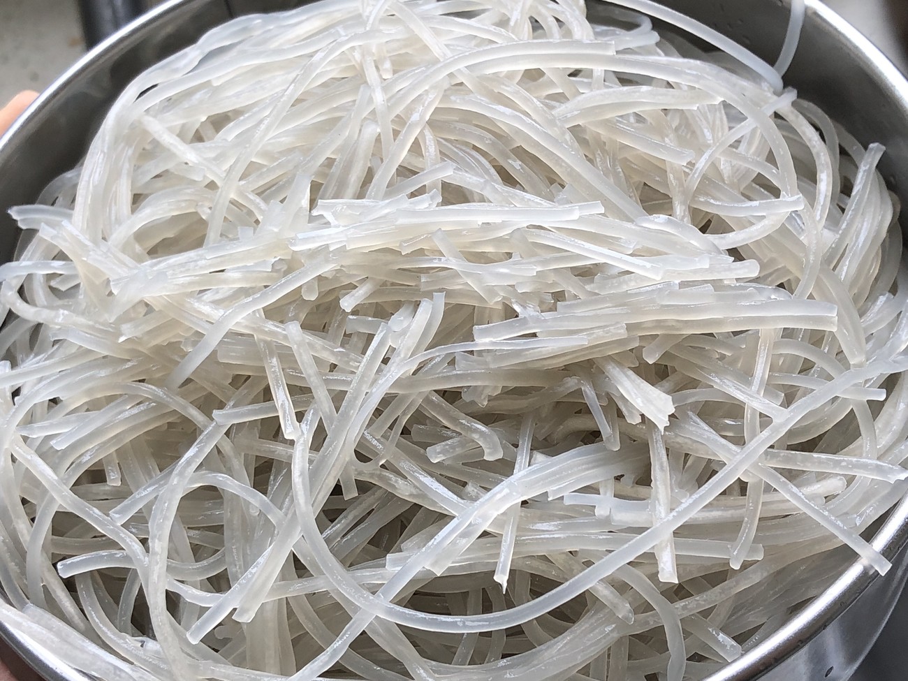 粉条怎么炖才能不糊锅,红薯粉条怎么炒不糊锅