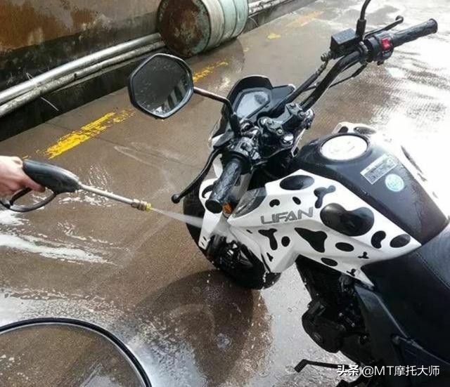 摩托车如何清洗发动机跟新车似的,摩托车机滤清洗用什么清洗
