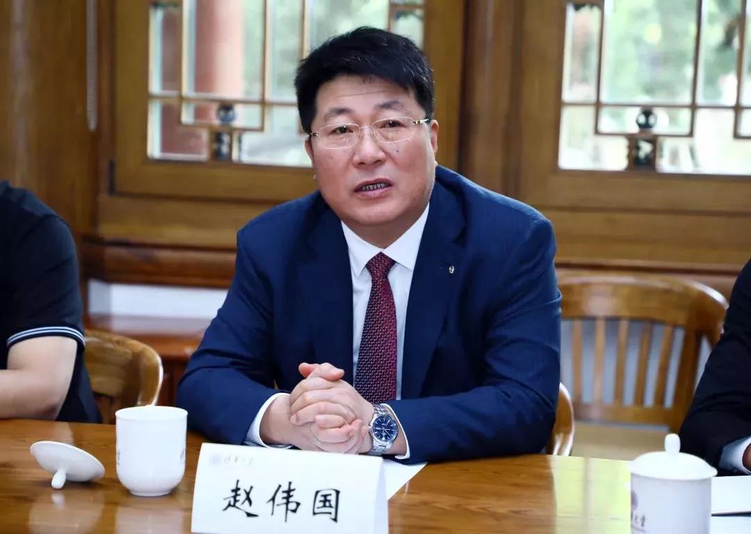 清华紫光官宣破产，昔日3000亿资产的芯片巨头为何突然凉凉