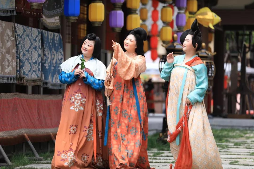 华谊兄弟影视城夜场五大互动项目,华谊兄弟电影乐园跨年游玩攻略