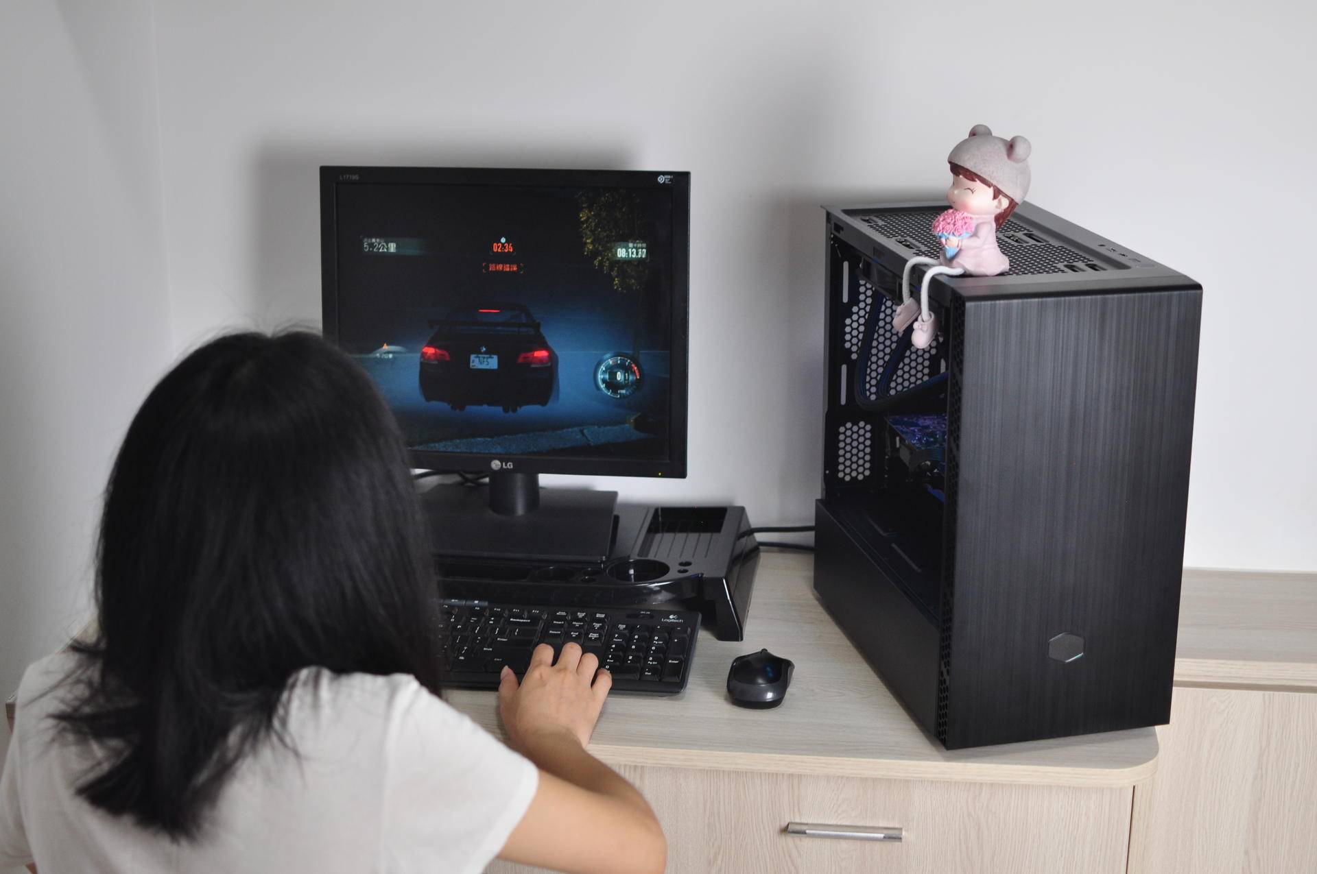 全靠图纸和客服加度娘,小白也能装电脑