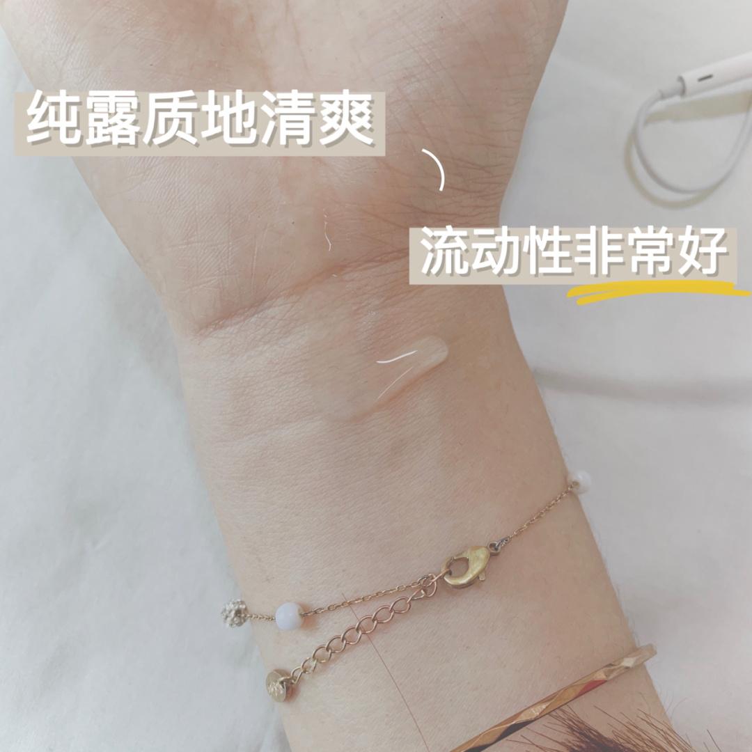 戚薇美妆推荐妆前乳,戚薇赵露思同款直发梳