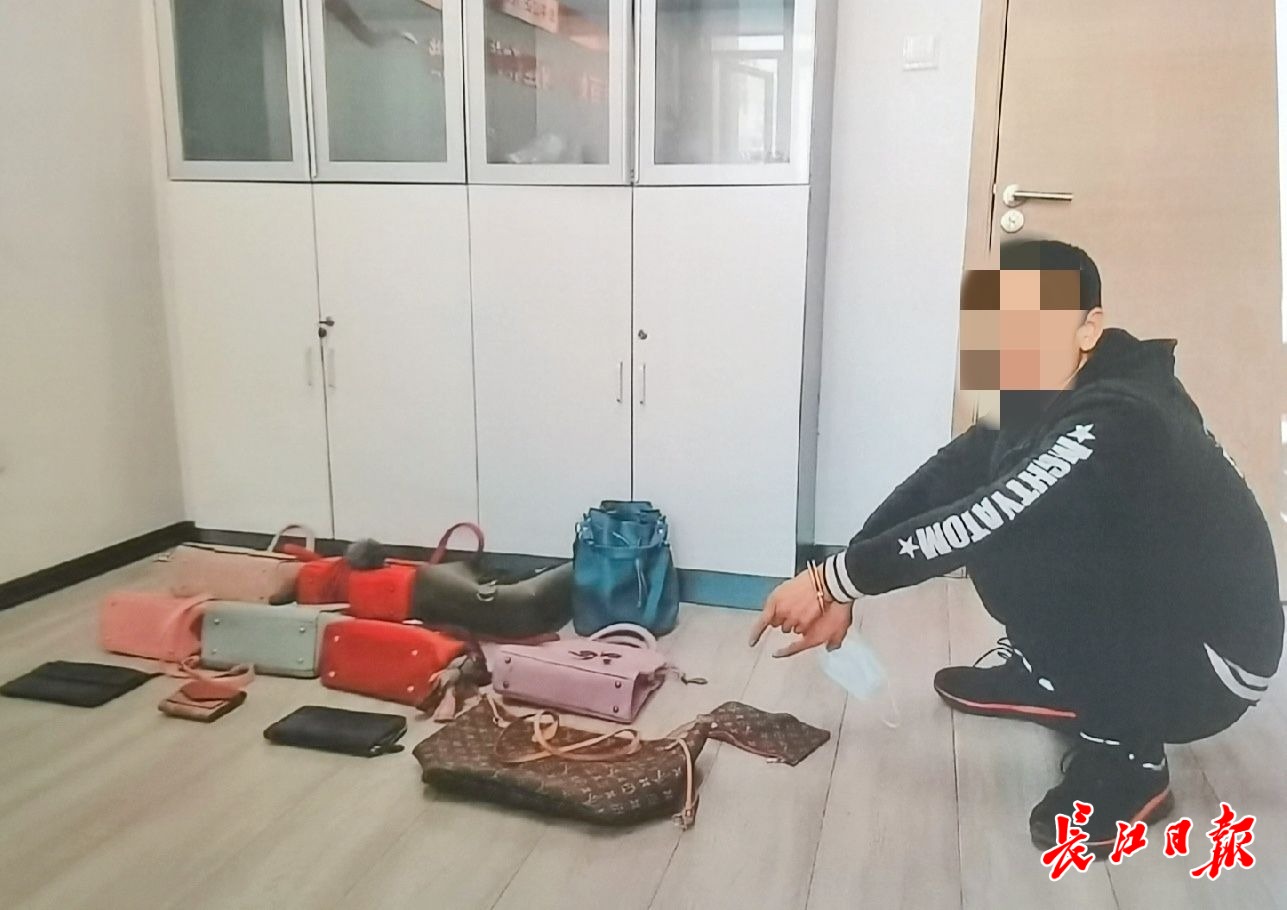 偷走名牌包真相,12只名牌包包