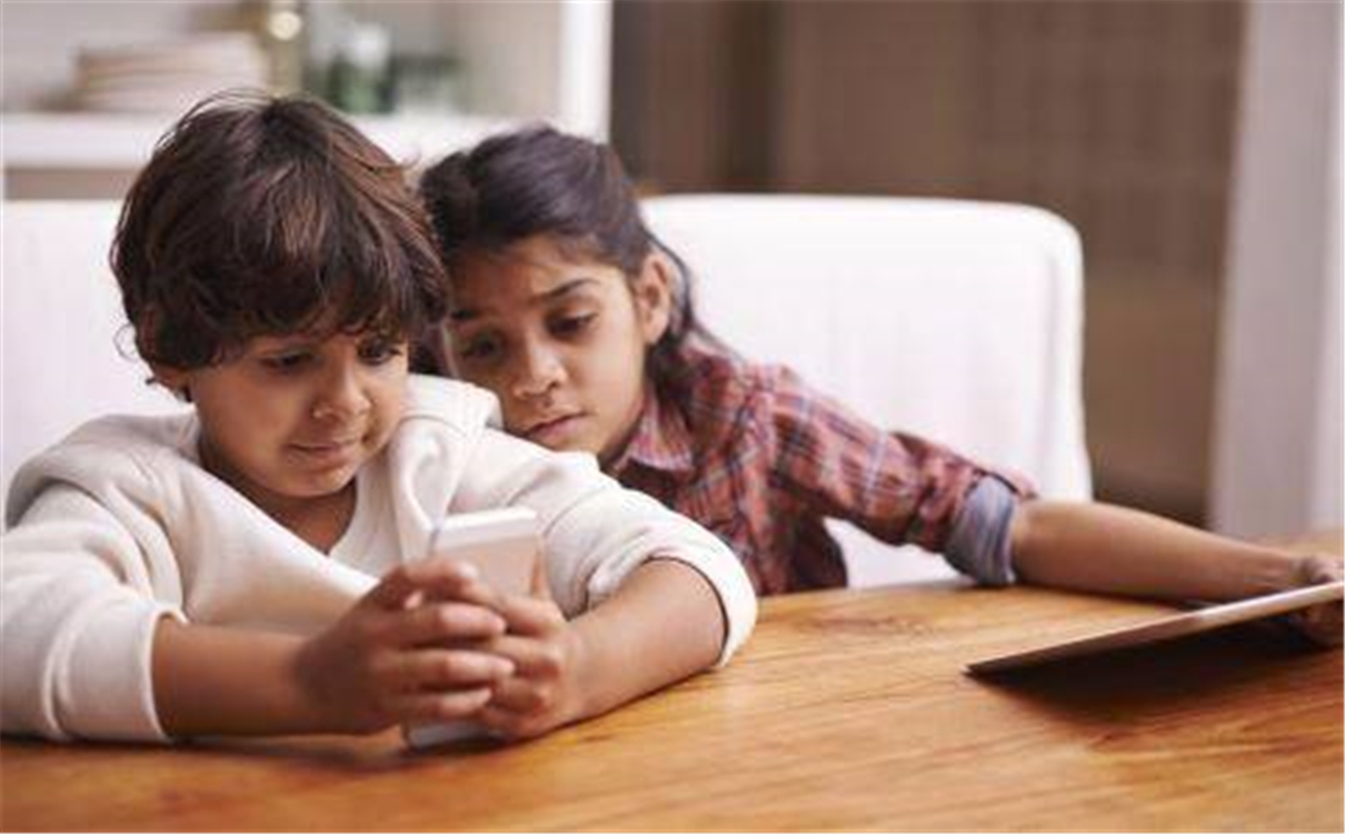 孩子在学校性格孤僻,孩子性格内向在学校没朋友怎么办