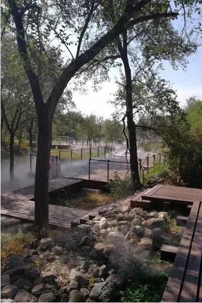 春暖花开,北京周边适合登高的地方,花开正美!还有专线能直达一个5*级A**长城景区!