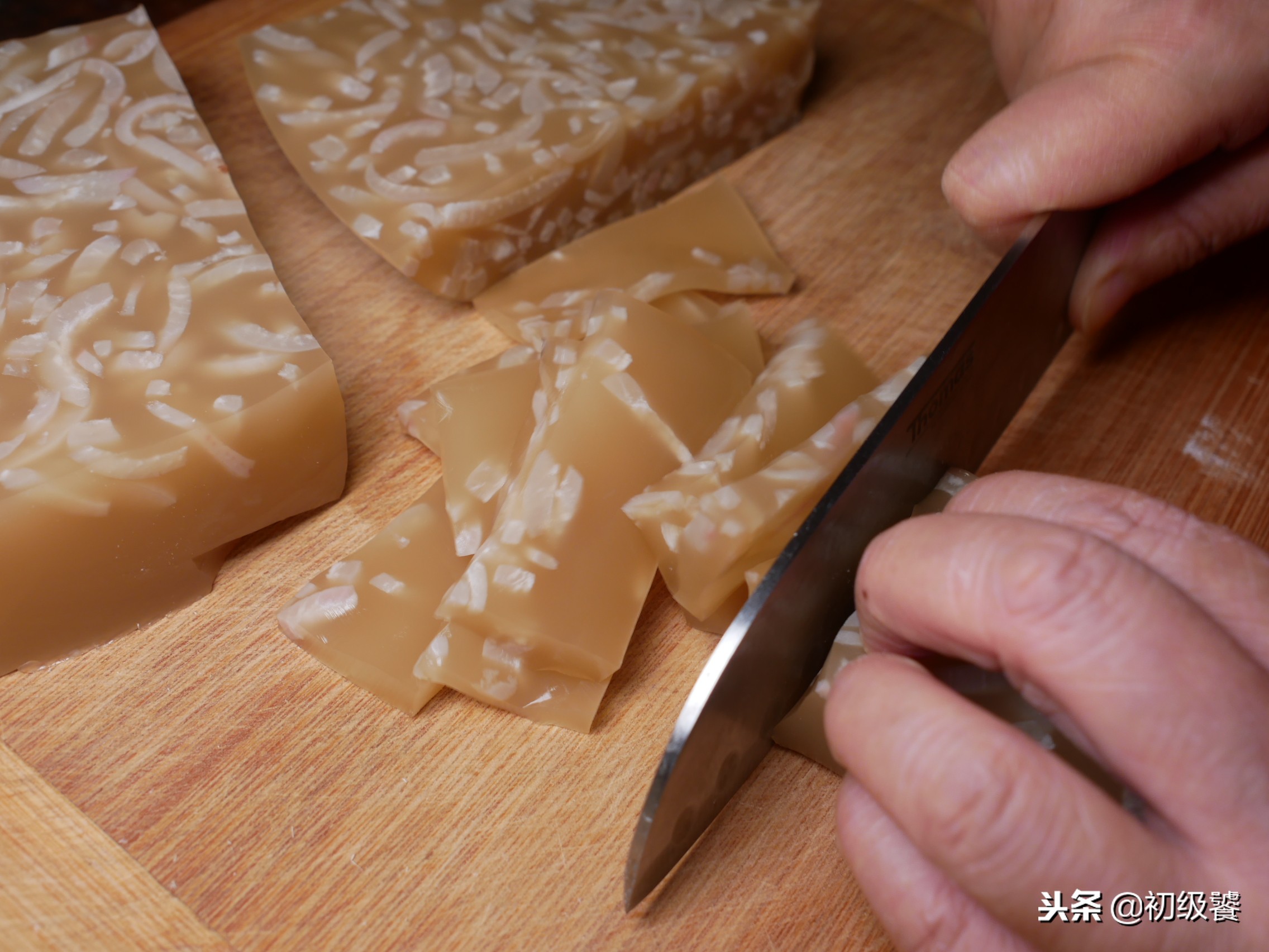 冻肉做冻饺子好吃吗,白菜肉冻饺子