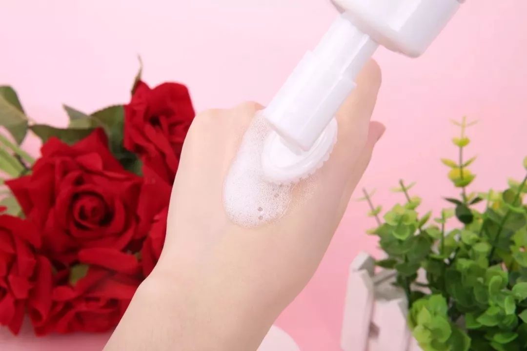 肌肤暗沉毛孔粗大长痘怎么修复,大腿毛孔堵塞闭口粉刺怎么去除